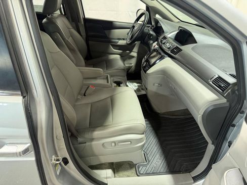 Used 2015 Honda Odyssey EX-L image 12
