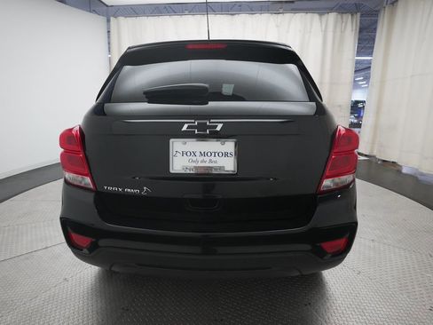 Used 2022 Chevrolet Trax LT w/ Midnight Edition AWD/4WD image 25