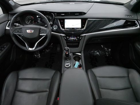 Certified 2024 Cadillac XT6 Premium Luxury w/ LPO, Floor Liner Package image 5