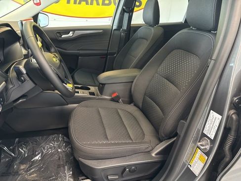 Used 2025 Ford Escape Active w/ Active Premium Tech Pack image 23