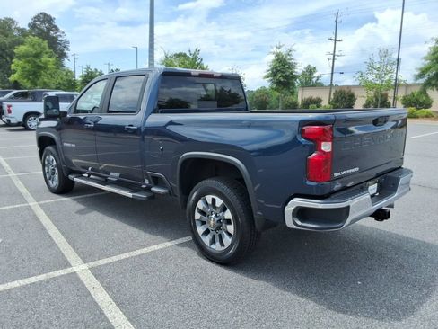 Used 2023 Chevrolet Silverado 2500 LT AWD/4WD image 7
