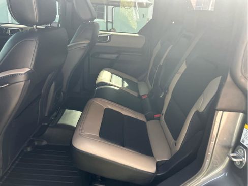 Used 2024 Ford Bronco Wildtrak image 20