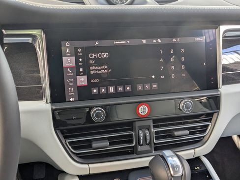 New 2026 Porsche Macan S image 20