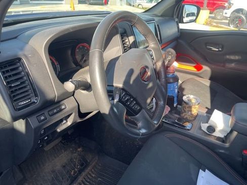 Used 2023 Nissan Frontier PRO-4X w/ Pro Convenience Package image 12