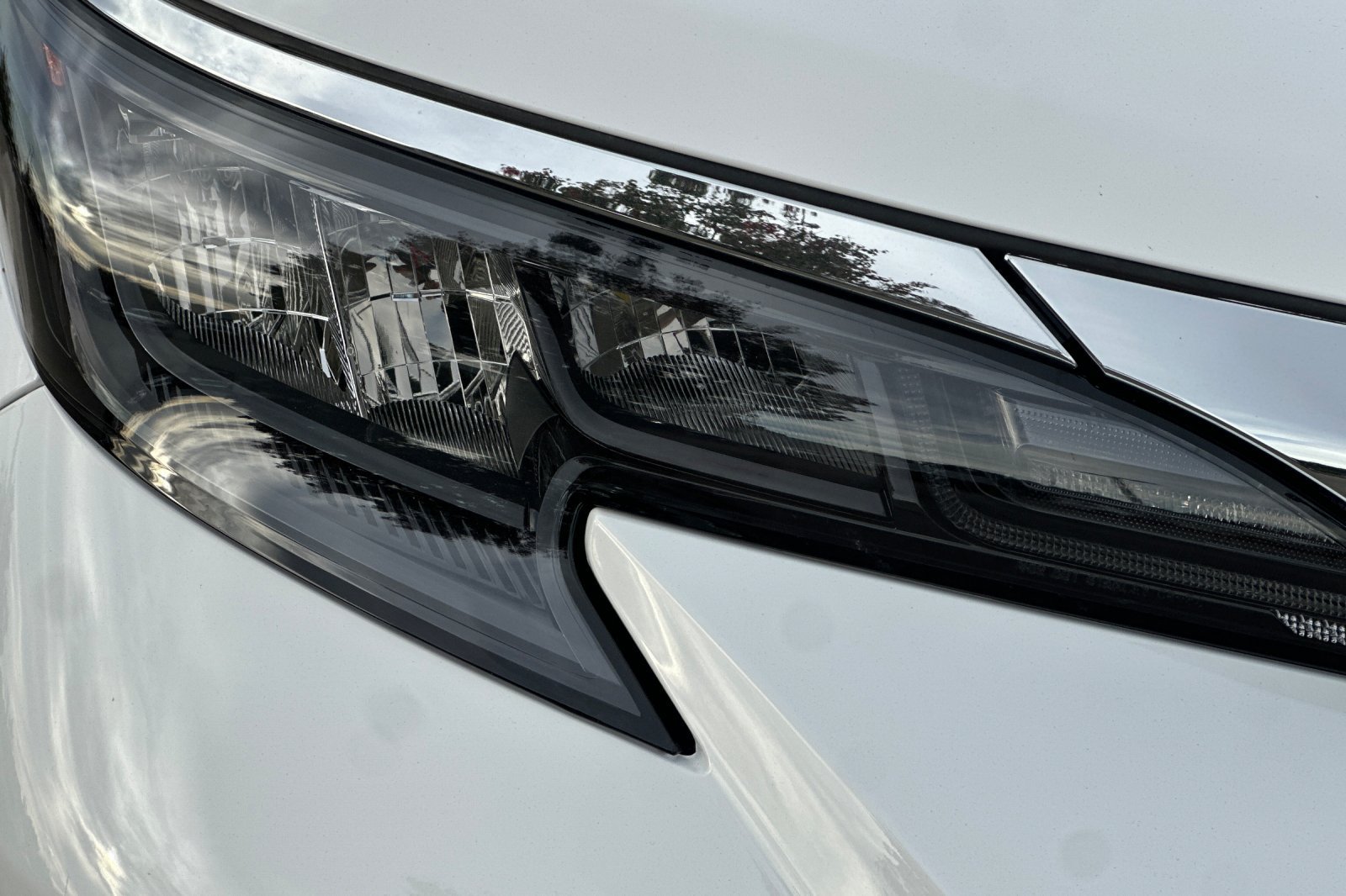 Certified 2026 Toyota Sienna LE FWD image 45