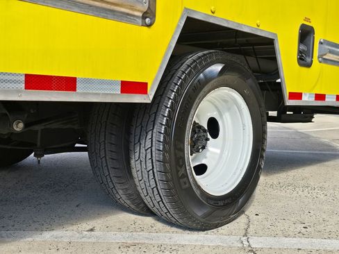 Used 2024 Ford E-350 and Econoline 350 Super Duty w/ Driver's Safety Package image 15