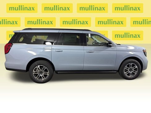 New 2026 Ford Expedition Max Active RWD image 2