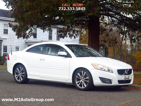 Used 2012 Volvo C70 T5 image 9