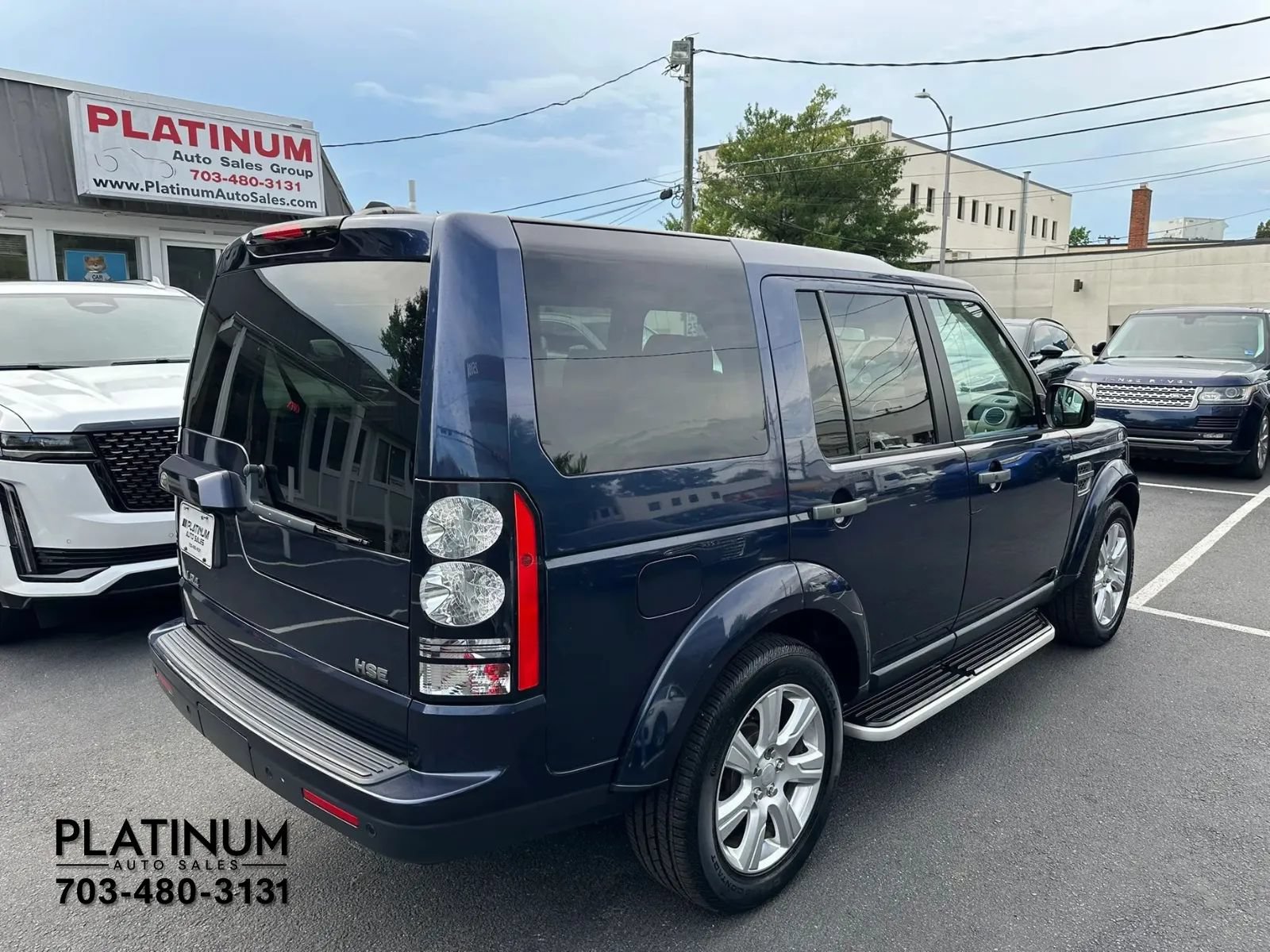 Used 2016 Land Rover LR4 HSE Silver Edition AWD/4WD image 5