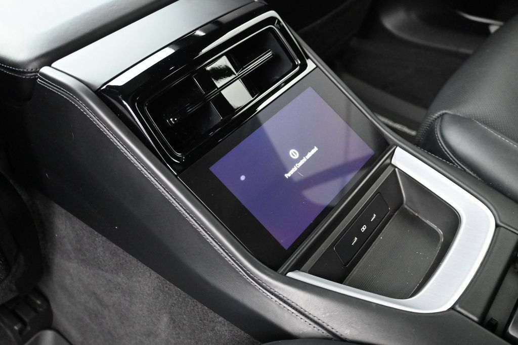 Certified 2024 Porsche Panamera 4 AWD/4WD image 17