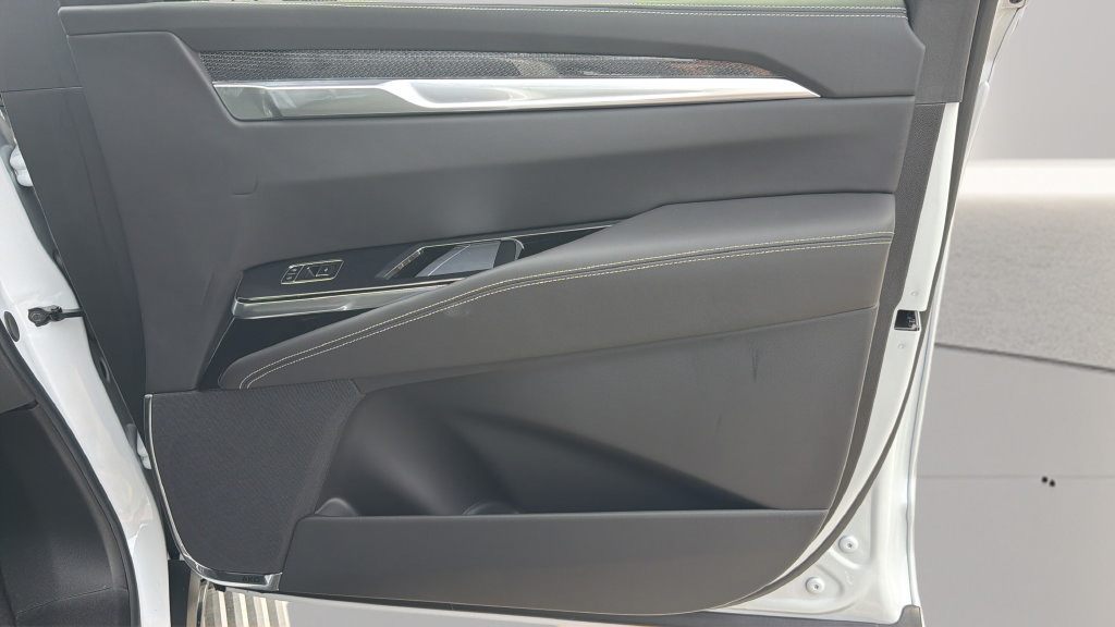 New 2026 Cadillac Escalade V AWD/4WD image 22
