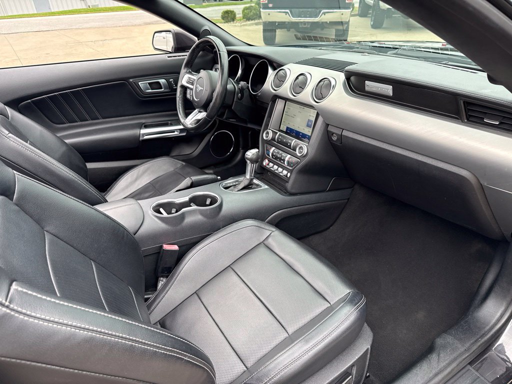 Used 2022 Ford Mustang Premium RWD image 47