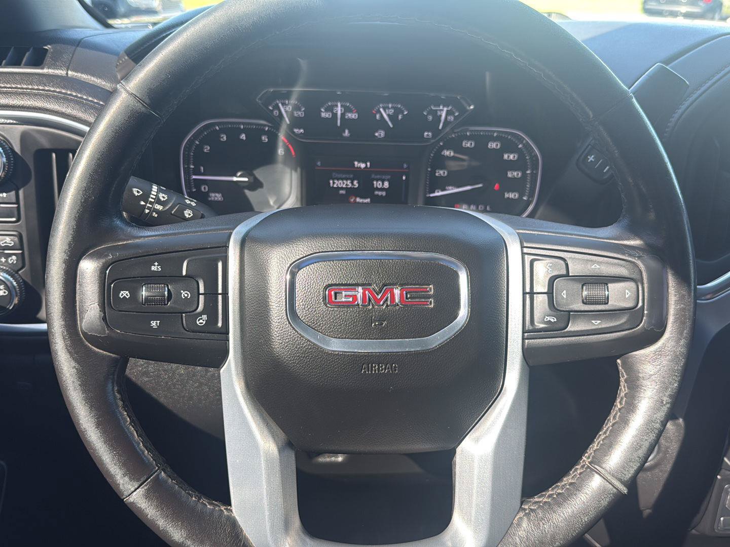 Used 2022 GMC Sierra 2500 SLE w/ SLE Value Package; AWD/4WD image 14