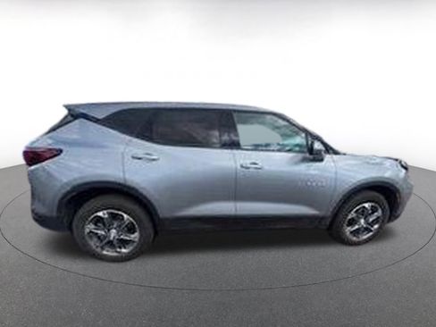 Used 2025 Chevrolet Blazer LT image 10