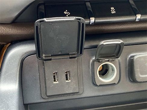 Used 2018 GMC Sierra 1500 SLT w/ SLT Premium Package image 26