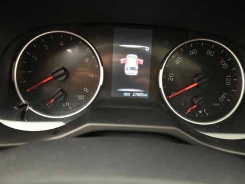 Used 2022 Toyota RAV4 XLE w/ Convenience Package AWD/4WD image 14