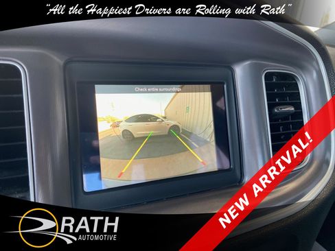 Used 2022 Dodge Charger SXT image 15