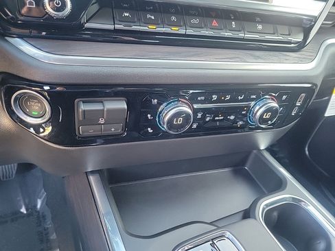 New 2026 GMC Sierra 1500 SLT w/ SLT Premium Plus Package image 18