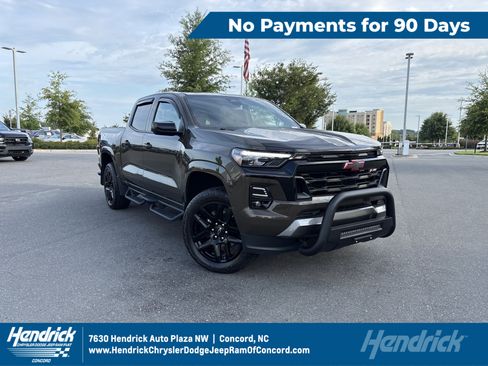 Used 2024 Chevrolet Colorado Z71 w/ Z71 Convenience Package 2 AWD/4WD image 1