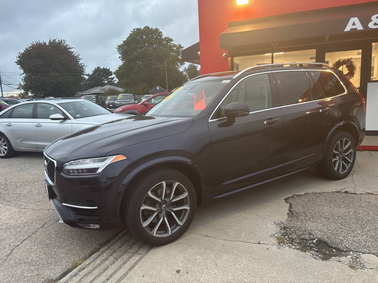 Used 2019 Volvo XC90 T6 Momentum w/ Advanced Package AWD/4WD image 7