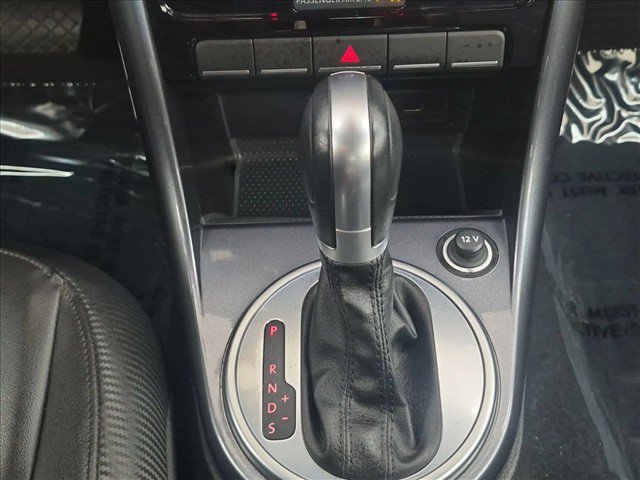 Used 2017 Volkswagen Beetle 1.8T S FWD image 12