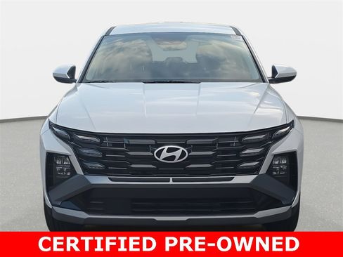 Used 2025 Hyundai Tucson SE image 2