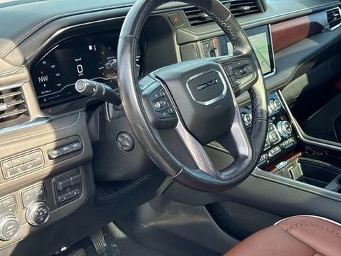 Used 2023 GMC Yukon Denali Ultimate AWD/4WD image 23
