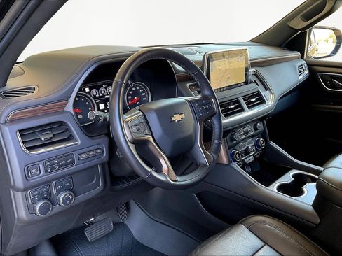 Used 2021 Chevrolet Suburban High Country image 18