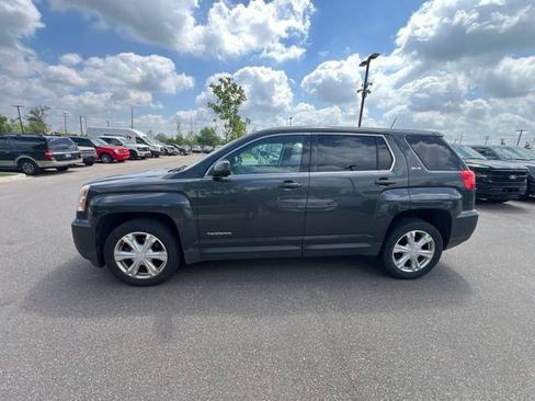 Used 2017 GMC Terrain SLE FWD image 8