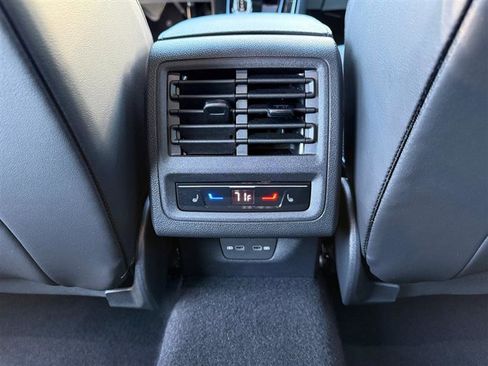 Used 2025 Volkswagen Golf R Black Edition image 33