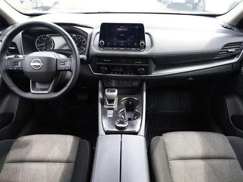 Certified 2025 Nissan Rogue SV AWD/4WD image 22