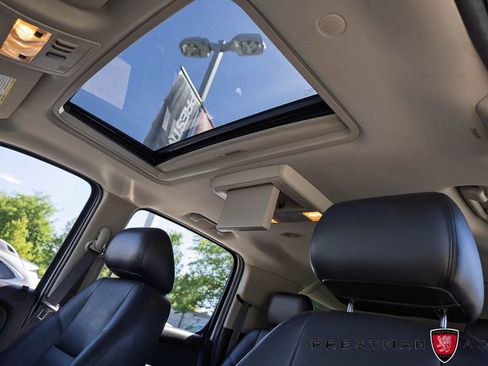 Used 2014 Chevrolet Suburban LTZ AWD/4WD image 28