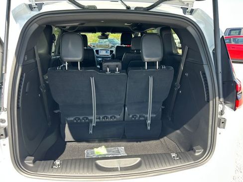 New 2026 Chrysler Pacifica Select image 38