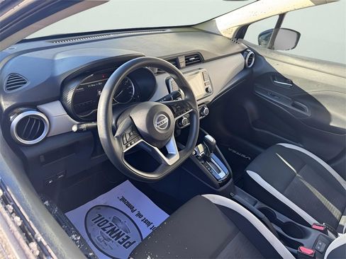 Used 2021 Nissan Versa SV image 14