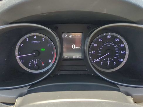 Used 2018 Hyundai Santa Fe Sport w/ 2.4L Value Package 02 FWD image 18