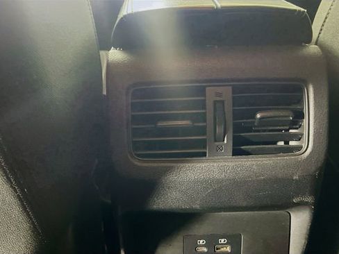 Used 2023 Nissan Rogue SV AWD/4WD image 24