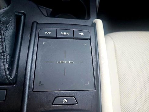 Used 2022 Lexus ES 300h w/ Premium Package image 28