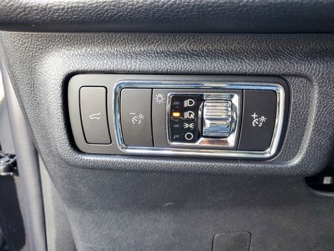 New 2026 Lincoln Corsair Premiere image 14