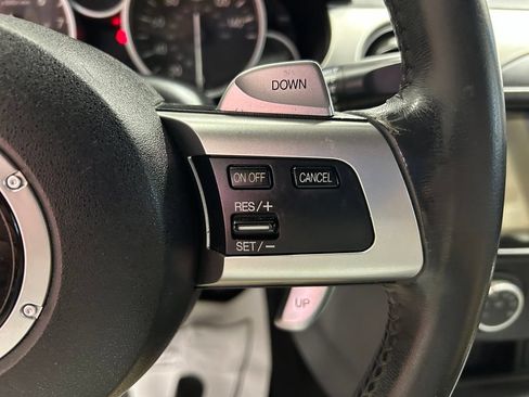 Used 2009 MAZDA MX-5 Miata Grand Touring RWD image 9