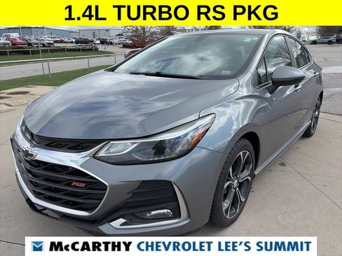 Used 2019 Chevrolet Cruze LT w/ Convenience Package image 4