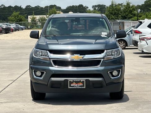 Used 2017 Chevrolet Colorado LT w/ LT Convenience Package RWD image 9