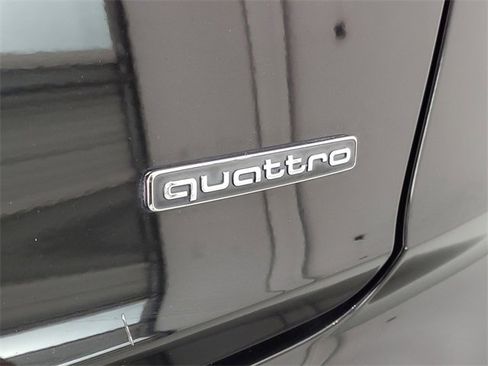 Used 2019 Audi A8 L 3.0T w/ Luxury Package image 10