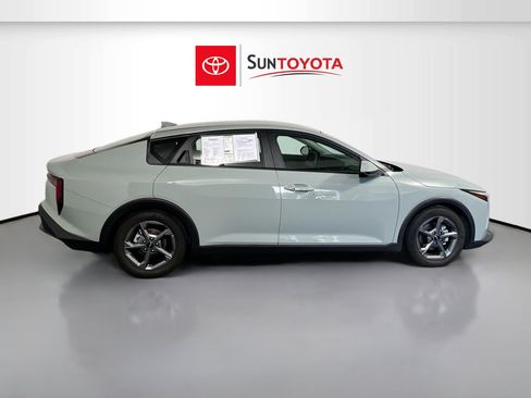 Used 2025 Kia K4 FWD image 2