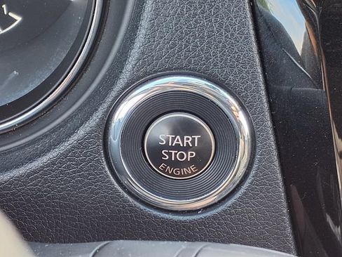 Used 2020 Nissan Rogue SL FWD image 10