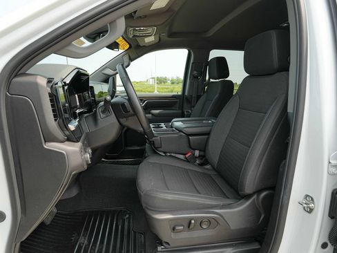 Used 2025 Chevrolet Silverado 2500 LT w/ Convenience Package AWD/4WD image 17