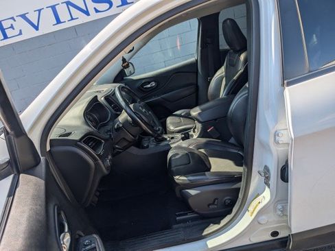 Used 2021 Jeep Cherokee Trailhawk w/ Sun, Sound & Nav Group image 8