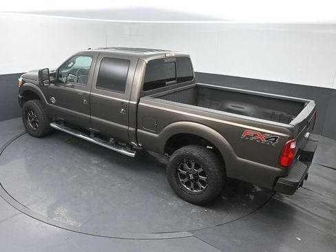 Used 2015 Ford F250 Lariat w/ Lariat Interior Package AWD/4WD image 36