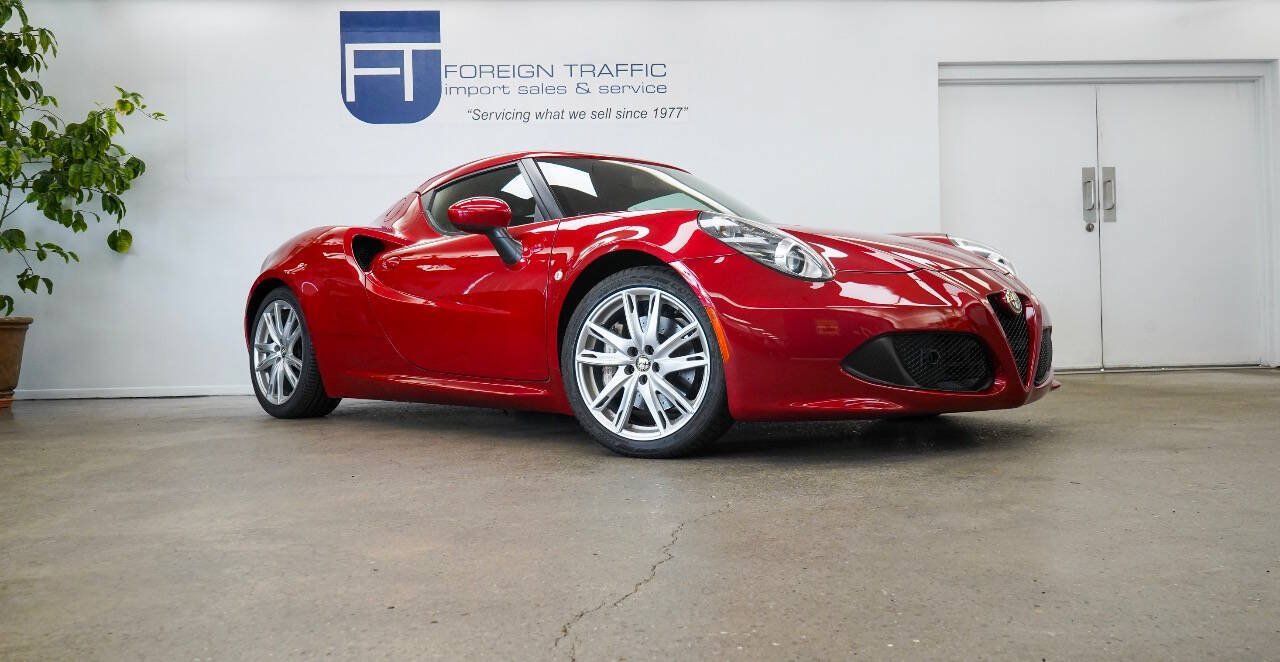 Used 2016 Alfa Romeo 4C Coupe w/ Convenience Group - Coupe RWD image 26