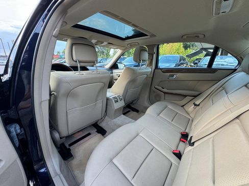 Used 2011 Mercedes-Benz E 350 4MATIC Sedan image 12