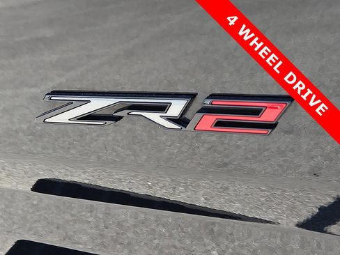 Used 2022 Chevrolet Colorado ZR2 w/ LPO, Power Package AWD/4WD image 8